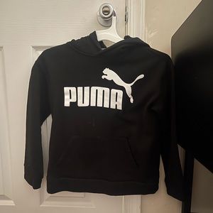 GIRL PUMA SWEATER MEDIUM (10-12)